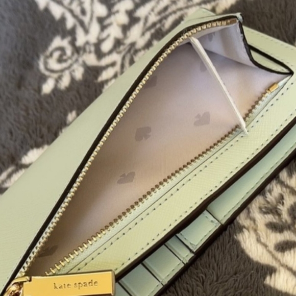 COPY - Kate spade wallet - Picture 4 of 4